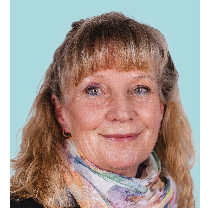  Karin Seyfried-Schmitt